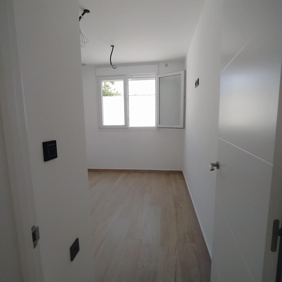 For sale - 3 Bedroom 2 Bathroom Villa Penthouse in Torrevieja - aguas nuevas  - Alicante