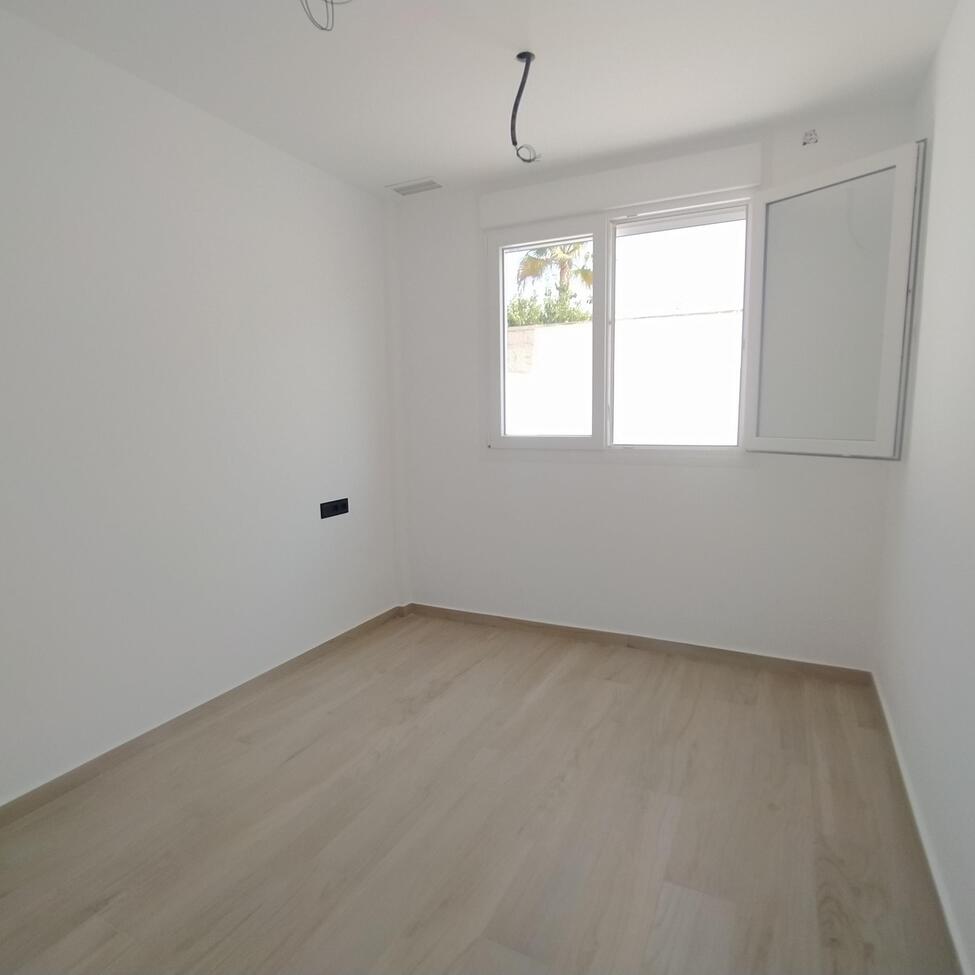 For sale - 3 Bedroom 2 Bathroom Villa Penthouse in Torrevieja - aguas nuevas  - Alicante