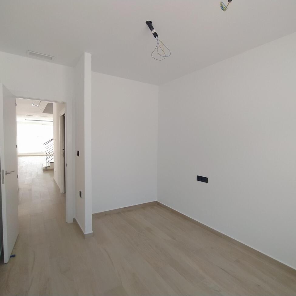For sale - 3 Bedroom 2 Bathroom Villa Penthouse in Torrevieja - aguas nuevas  - Alicante
