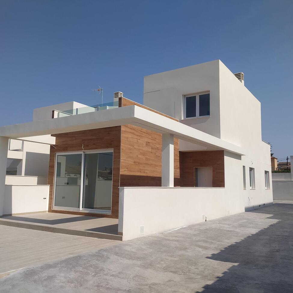 For sale - 3 Bedroom 2 Bathroom Villa Penthouse in Torrevieja - aguas nuevas  - Alicante