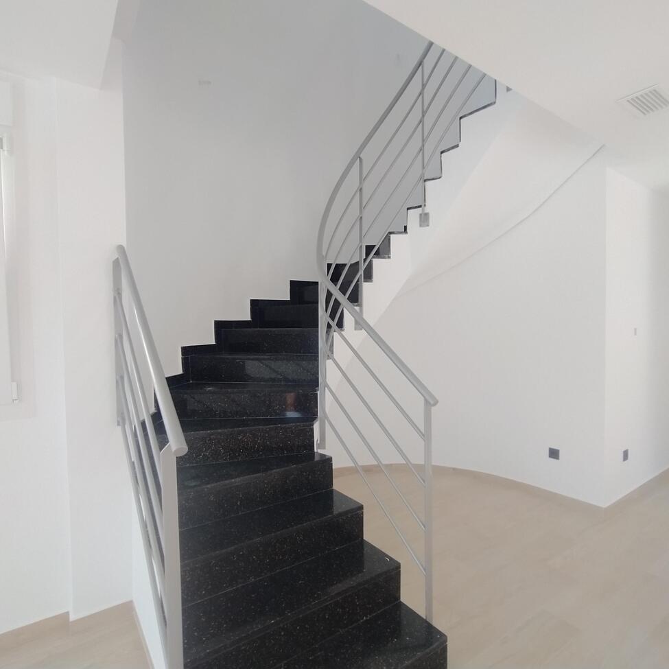 For sale - 3 Bedroom 2 Bathroom Villa Penthouse in Torrevieja - aguas nuevas  - Alicante