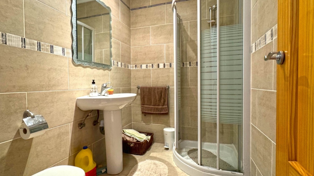 For sale - 6 Bedroom 6 Bathroom Villa in Torrevieja - Los Balcones  - Alicante
