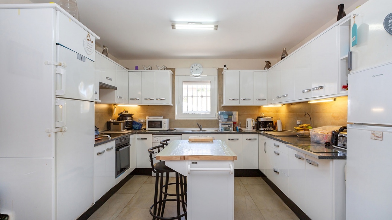For sale - 6 Bedroom 6 Bathroom Villa in Torrevieja - Los Balcones  - Alicante