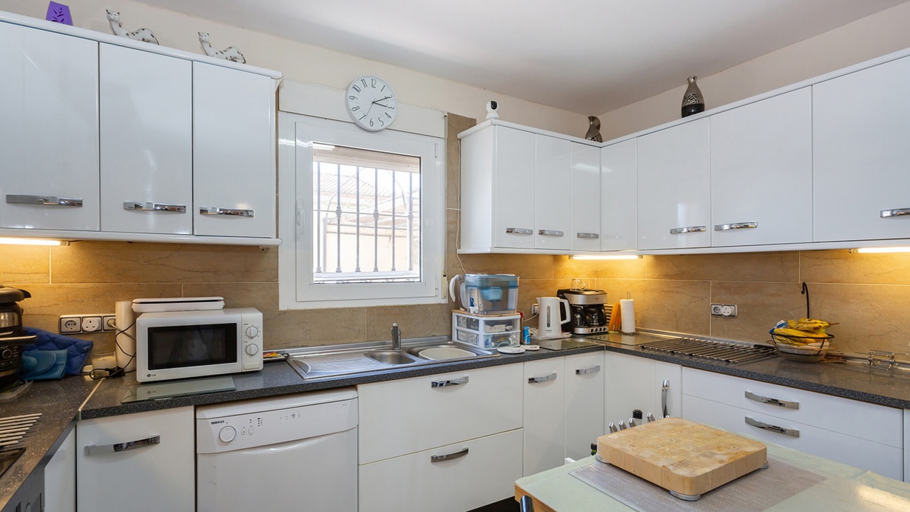 For sale - 6 Bedroom 6 Bathroom Villa in Torrevieja - Los Balcones  - Alicante