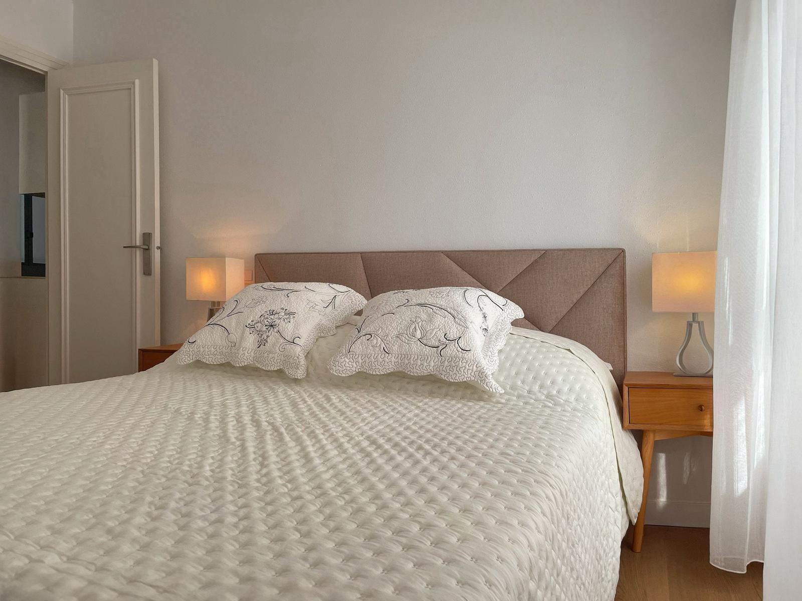 For sale - 4 Bedroom 2 Bathroom Apartment in Torrevieja - Playa Del Cura  - Alicante