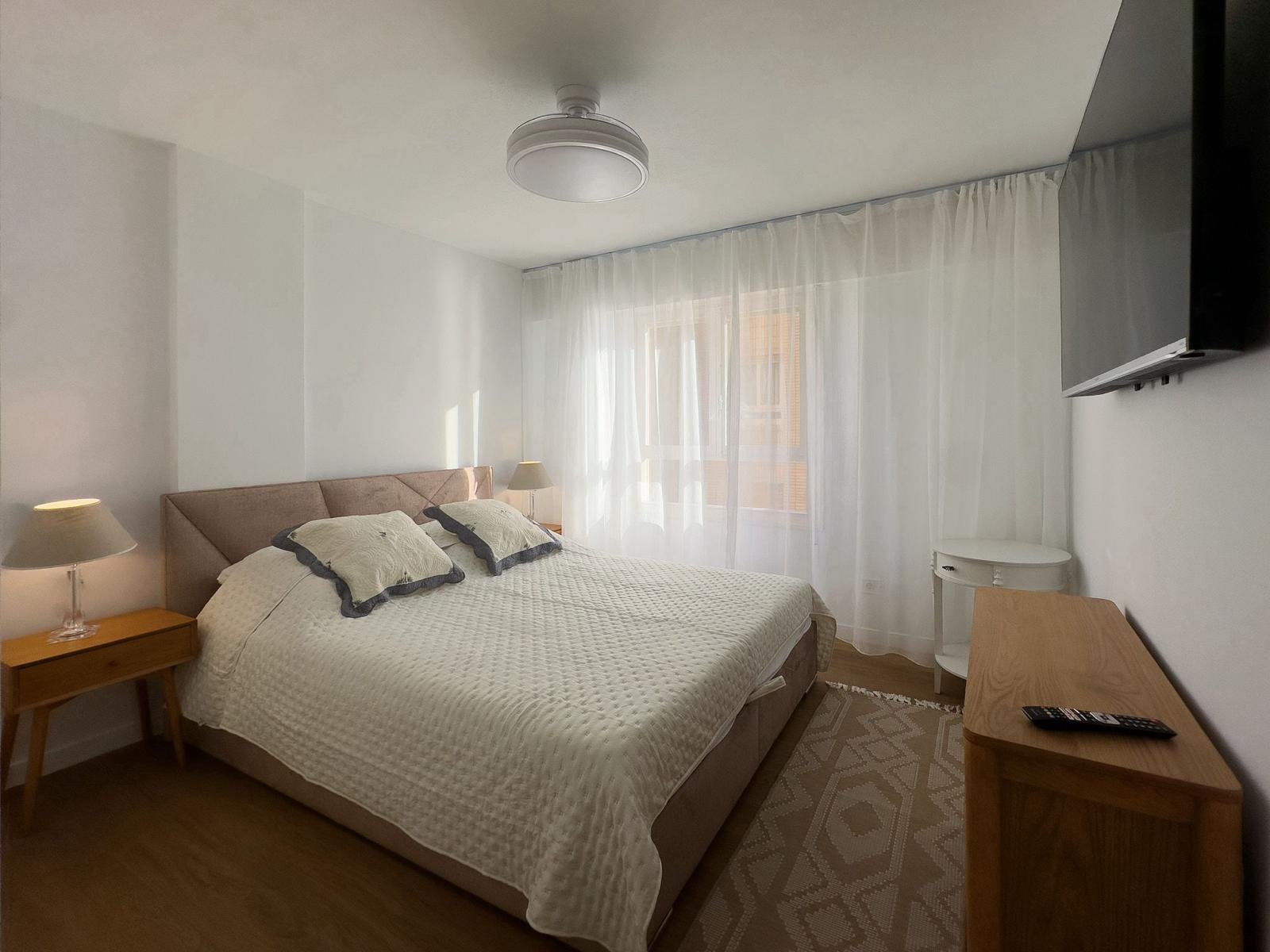 For sale - 4 Bedroom 2 Bathroom Apartment in Torrevieja - Playa Del Cura  - Alicante