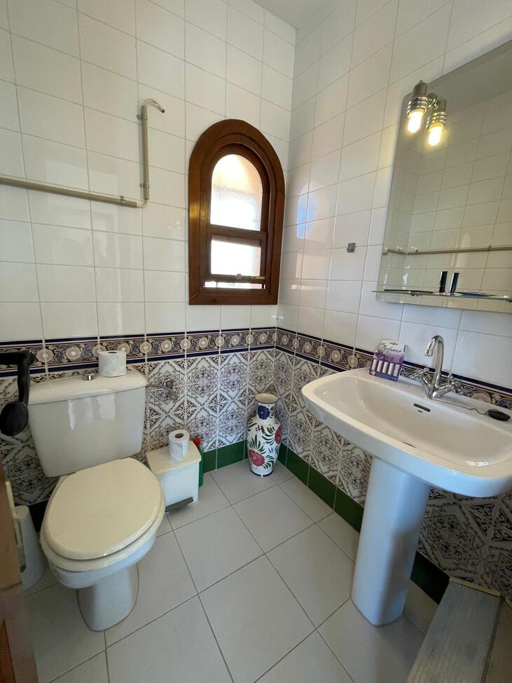 For sale - 3 Bedroom 3 Bathroom Villa in Villamartin - Costa Blanca  - Alicante
