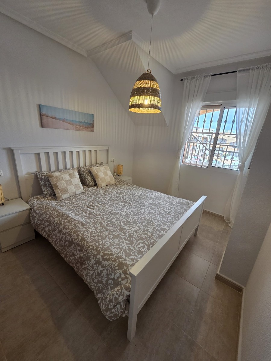 For sale - 2 Bedroom 2 Bathroom Penthouse in Orihuela - Inland  - Alicante