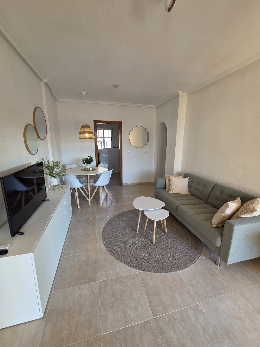 For sale - 2 Bedroom 2 Bathroom Penthouse in Orihuela - Inland  - Alicante