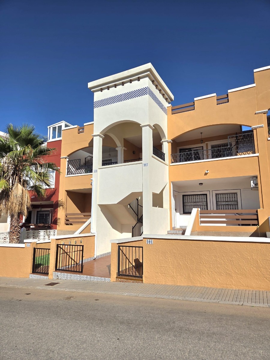 For sale - 2 Bedroom 2 Bathroom Penthouse in Orihuela - Inland  - Alicante