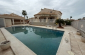 27-16-0-11-1052/79275, 5 Bedroom 3 Bathroom Villa in Playa Flamenca