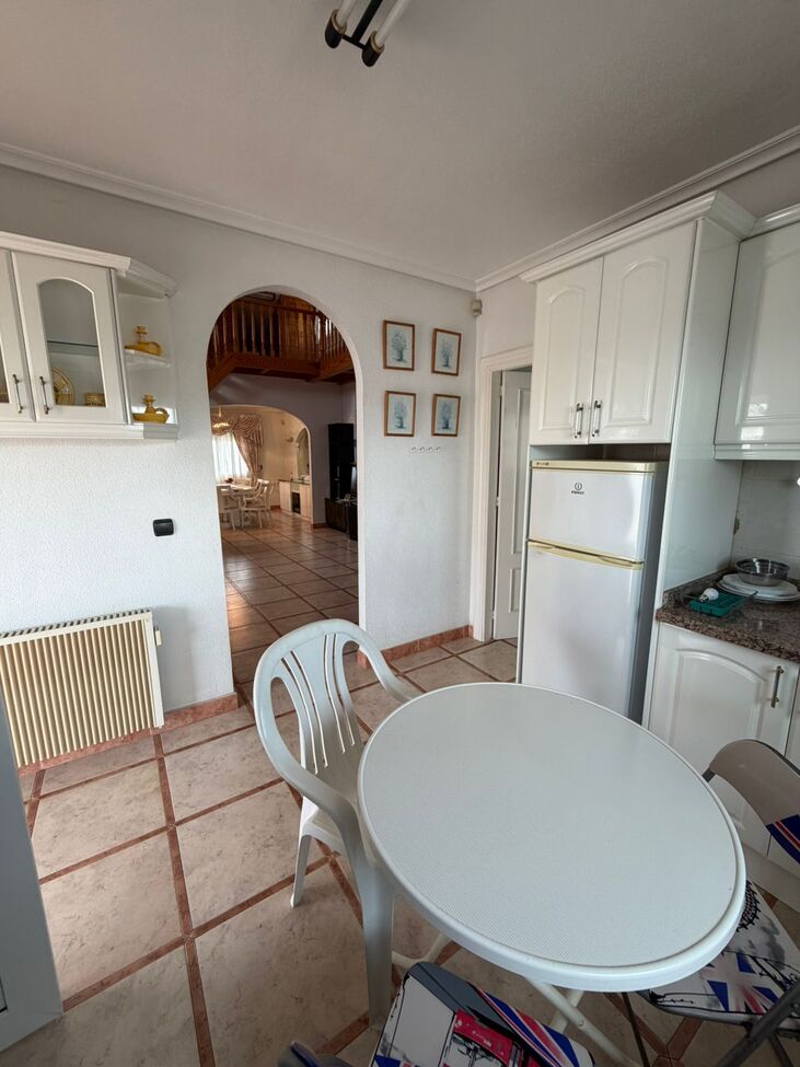 For sale - 5 Bedroom 3 Bathroom Villa in Playa Flamenca - Costa Blanca  - Alicante