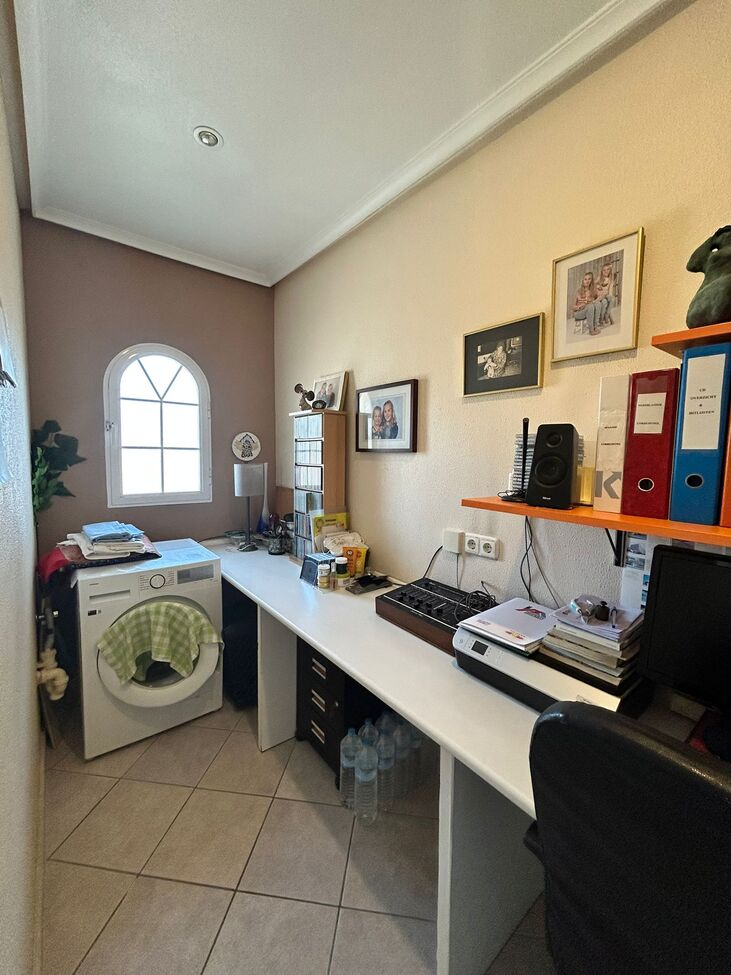 For sale - 3 Bedroom 2 Bathroom Villa in Torrevieja - aguas nuevas  - Alicante