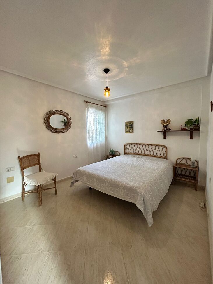 For sale - 3 Bedroom 2 Bathroom Villa in Torrevieja - aguas nuevas  - Alicante