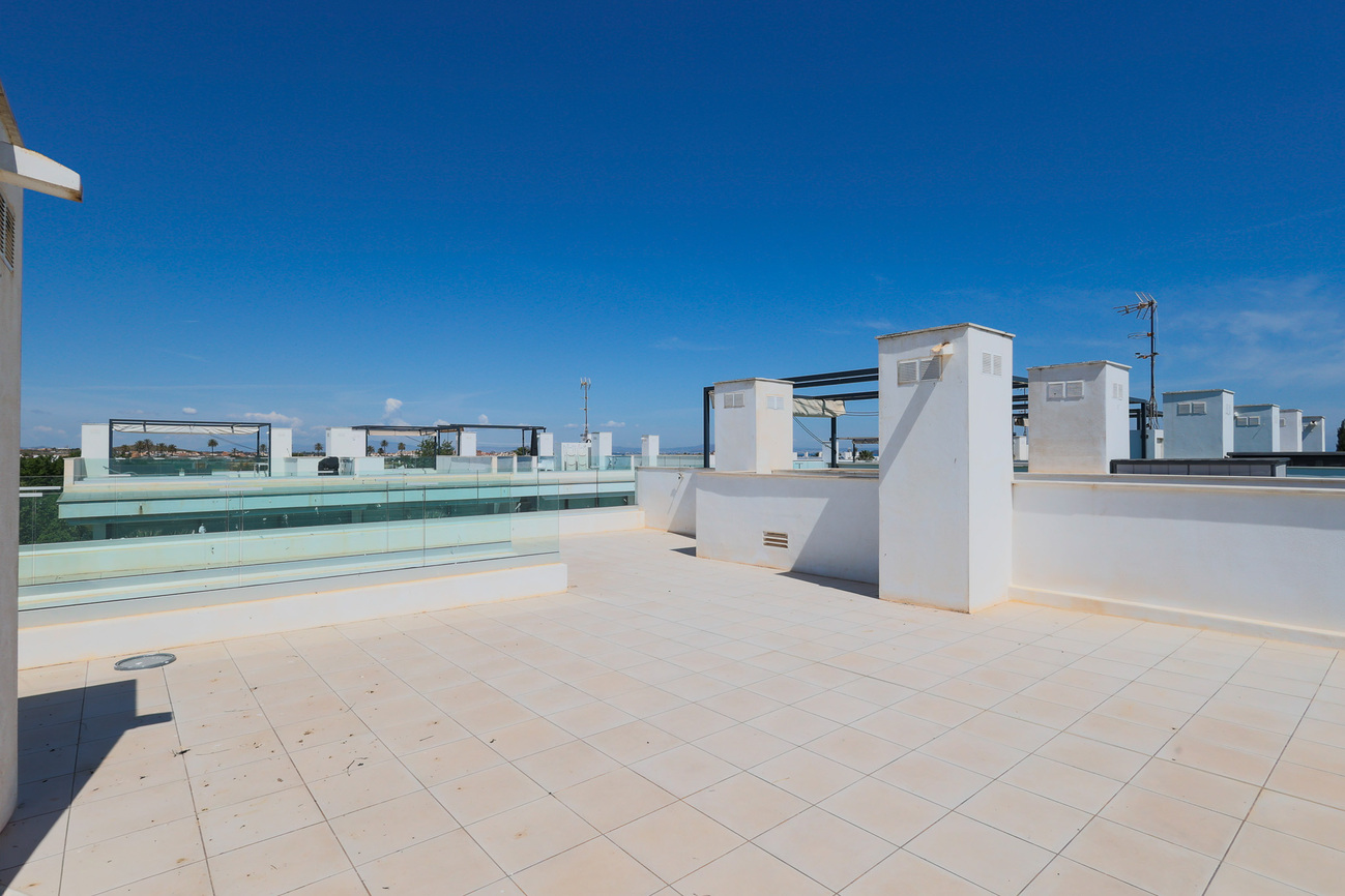 For sale - 3 Bedroom 2 Bathroom Penthouse Penthouse in Mar de Cristal - Costa Calida  - Murcia