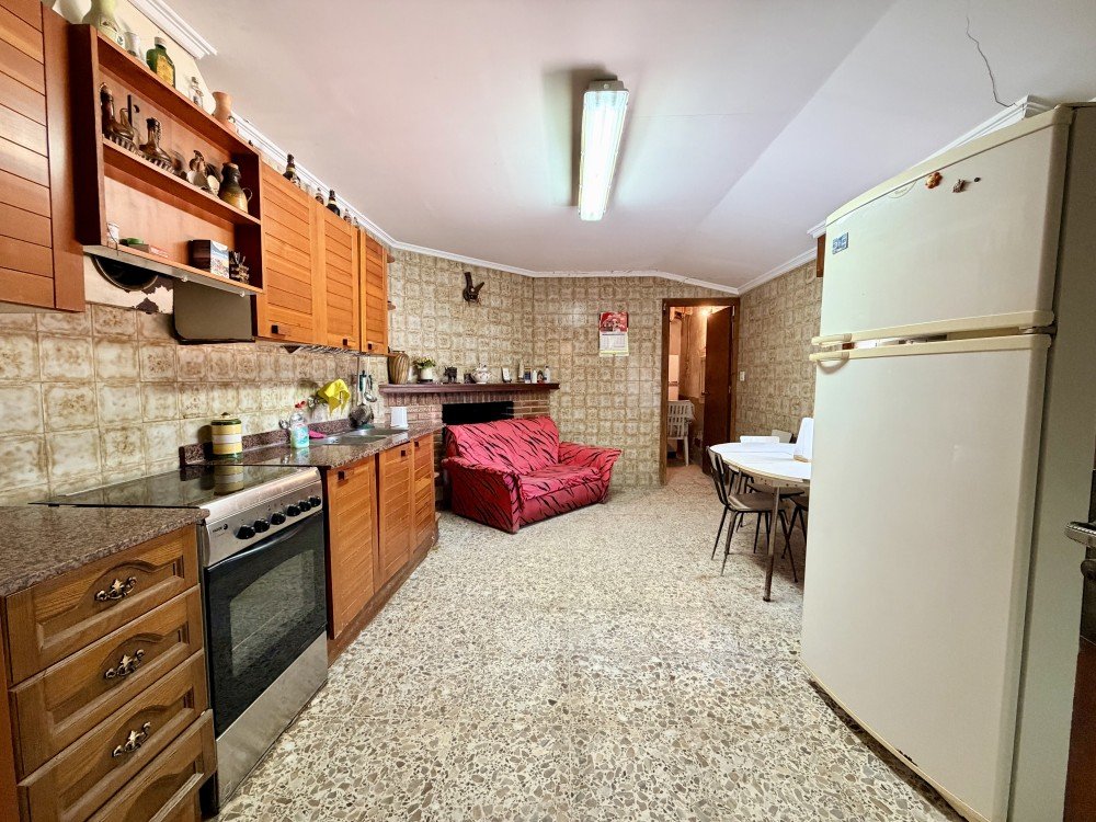 For sale - 5 Bedroom 1 Bathroom Country House in La Marina - Costa Blanca  - Alicante
