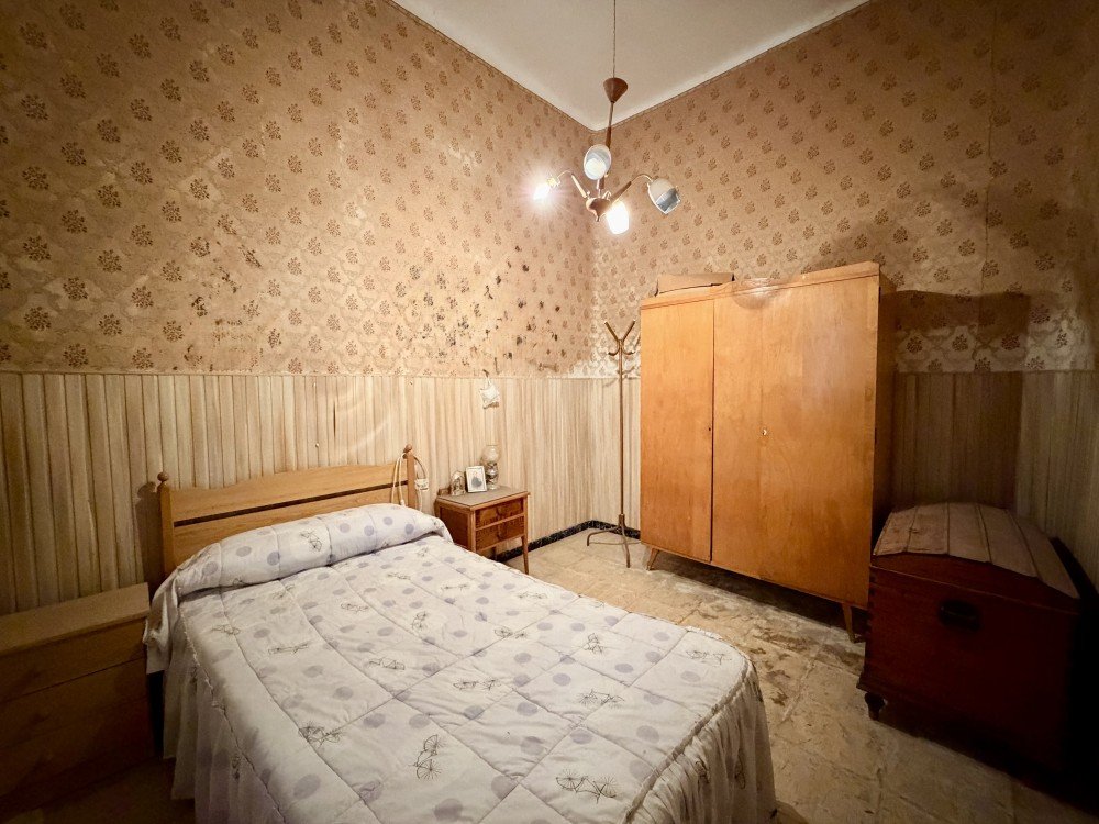 For sale - 5 Bedroom 1 Bathroom Country House in La Marina - Costa Blanca  - Alicante