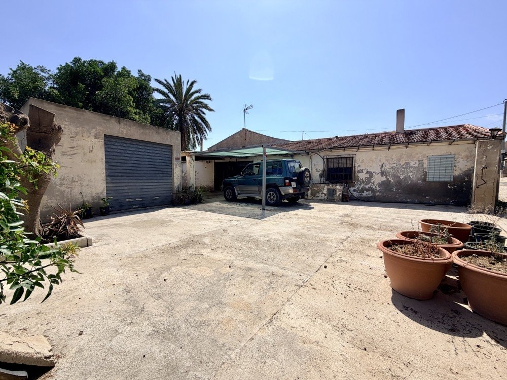 5 Bedroom 1 Bathroom Country House in La Marina