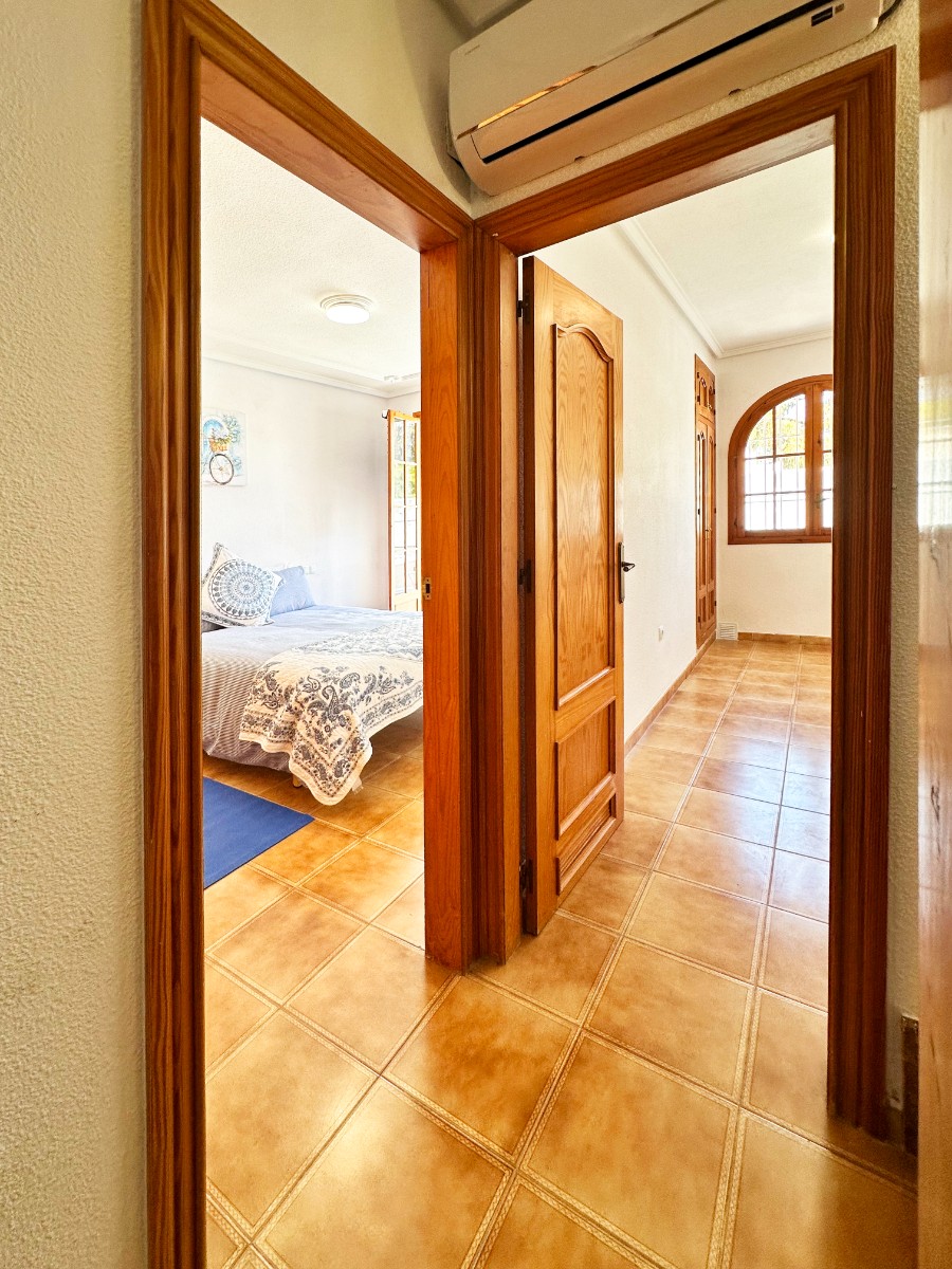 For sale - 3 Bedroom 3 Bathroom Town House in Orihuela Costa - Costa Blanca  - Alicante