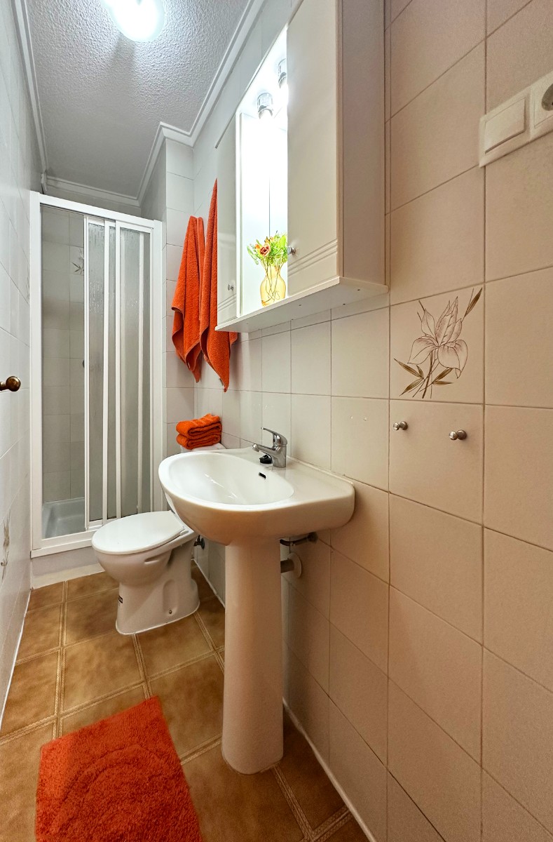For sale - 3 Bedroom 3 Bathroom Town House in Orihuela Costa - Costa Blanca  - Alicante