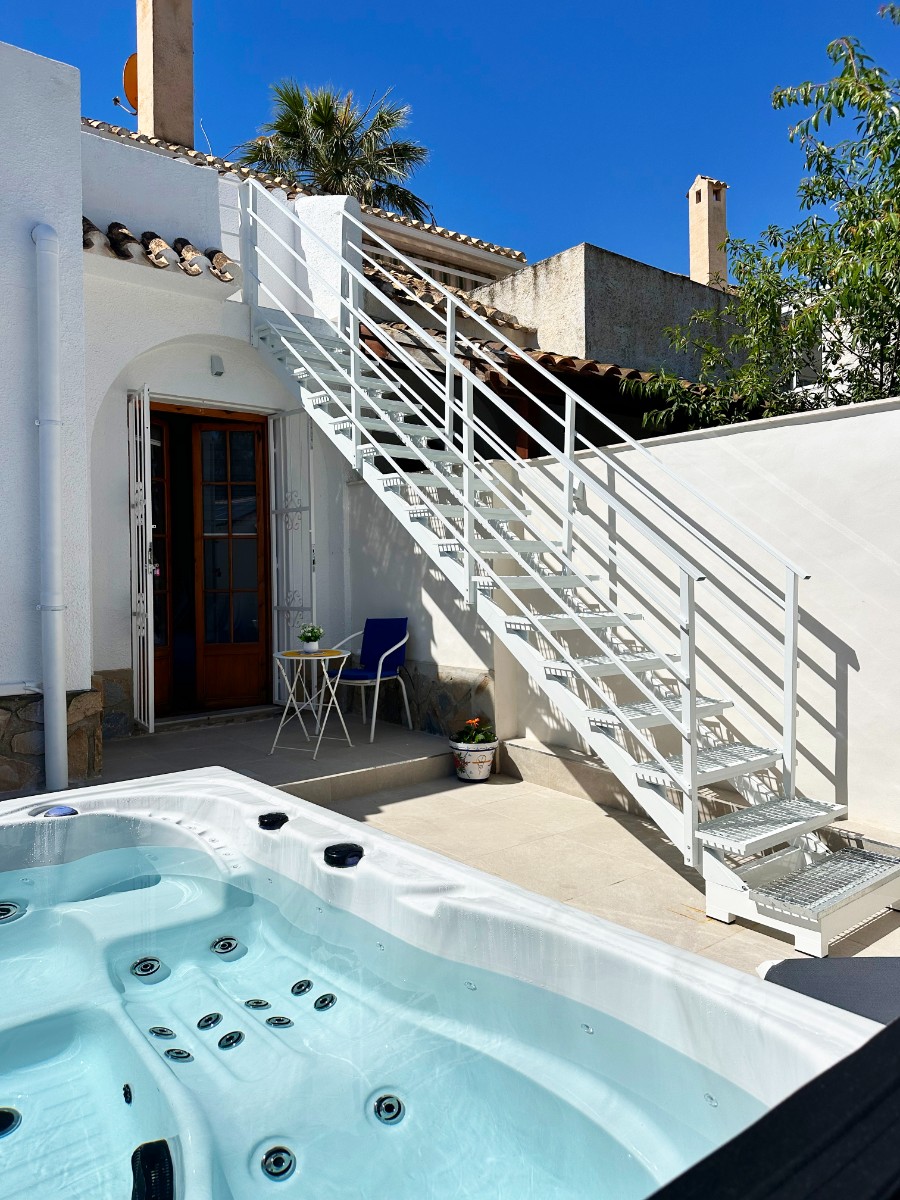 For sale - 3 Bedroom 3 Bathroom Town House in Orihuela Costa - Costa Blanca  - Alicante