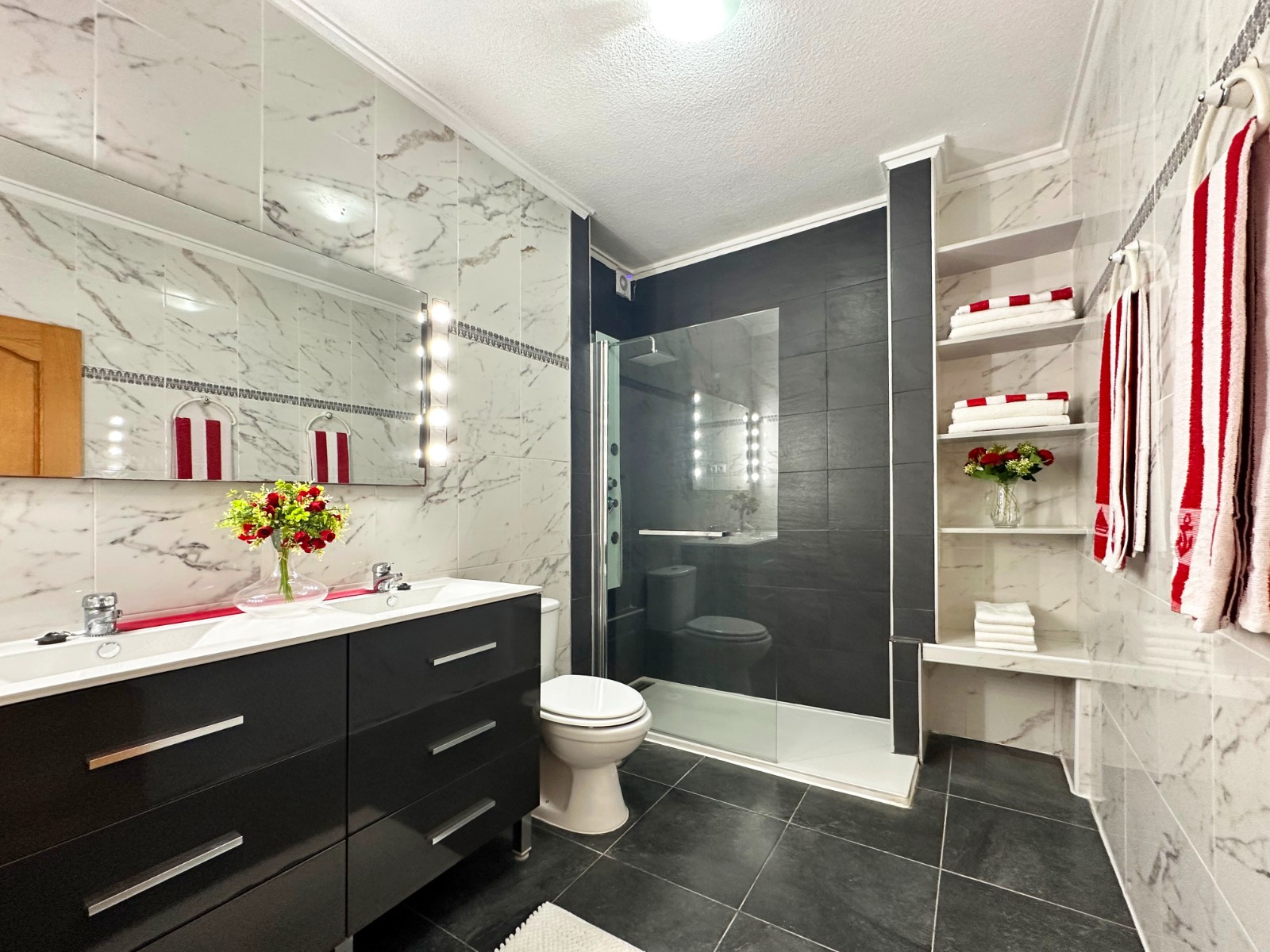 For sale - 3 Bedroom 3 Bathroom Town House in Orihuela Costa - Costa Blanca  - Alicante