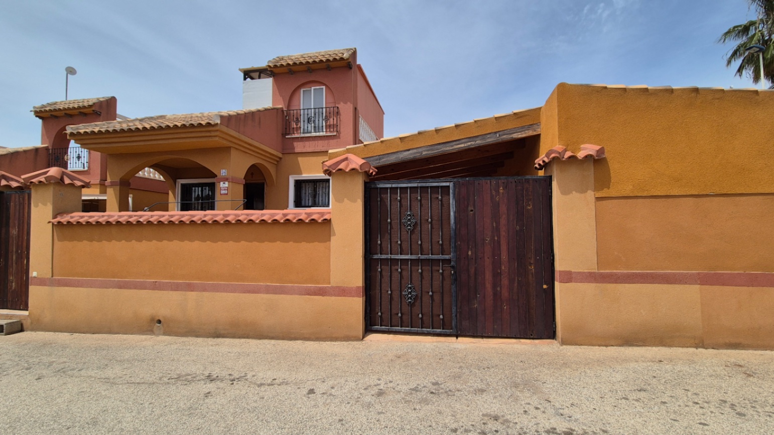 For sale - 2 Bedroom 2 Bathroom Villa in Torrevieja - Costa Blanca  - Alicante