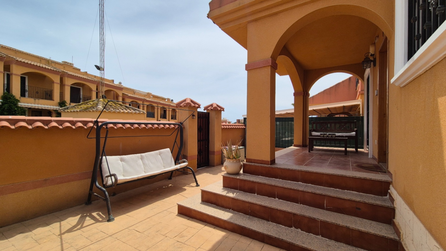 For sale - 2 Bedroom 2 Bathroom Villa in Torrevieja - Costa Blanca  - Alicante