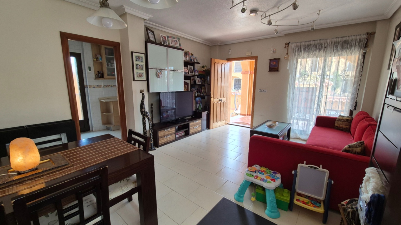 For sale - 2 Bedroom 2 Bathroom Villa in Torrevieja - Costa Blanca  - Alicante