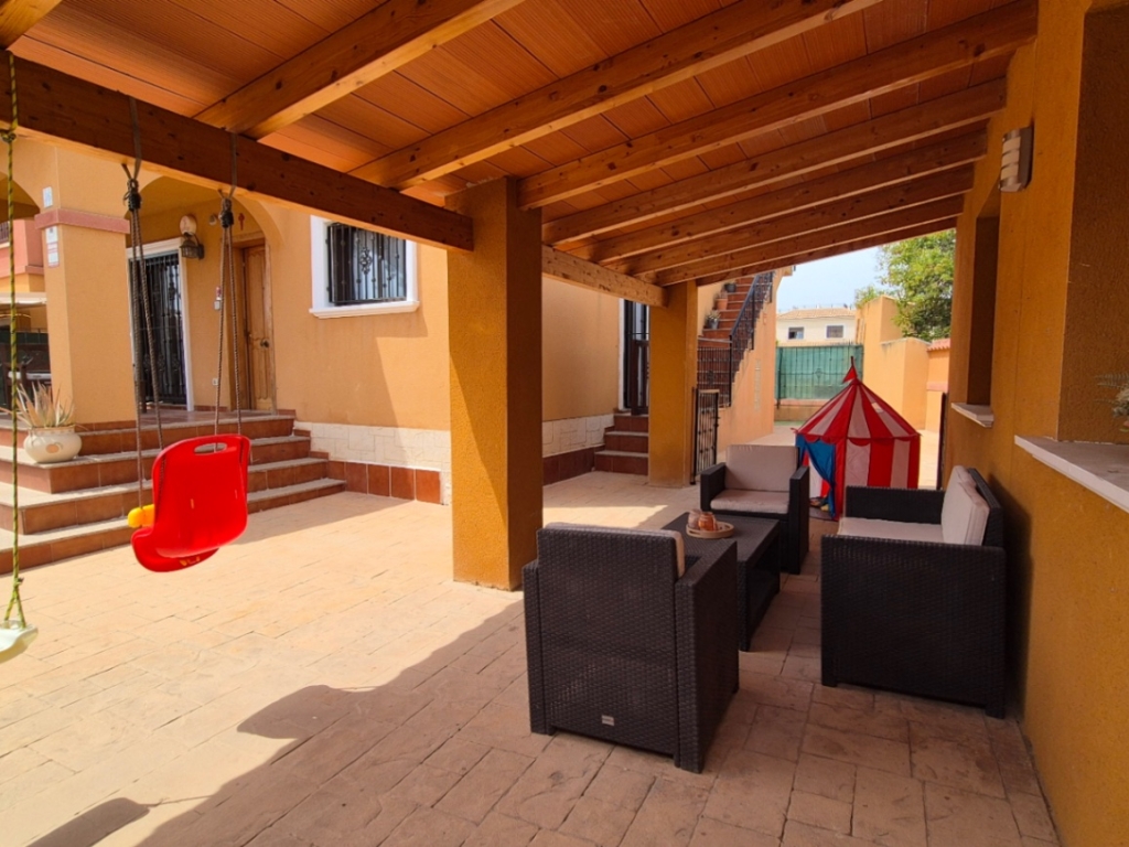 2 Bedroom 2 Bathroom Villa in Torrevieja