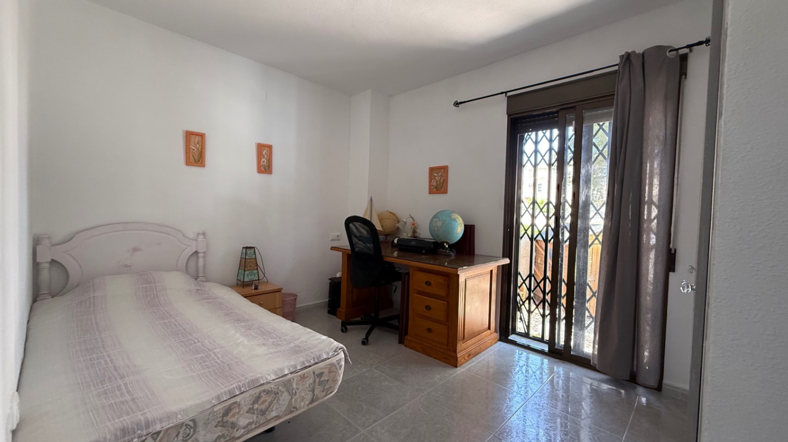 For sale - 6 Bedroom 3 Bathroom Villa in Orihuela - Inland  - Alicante