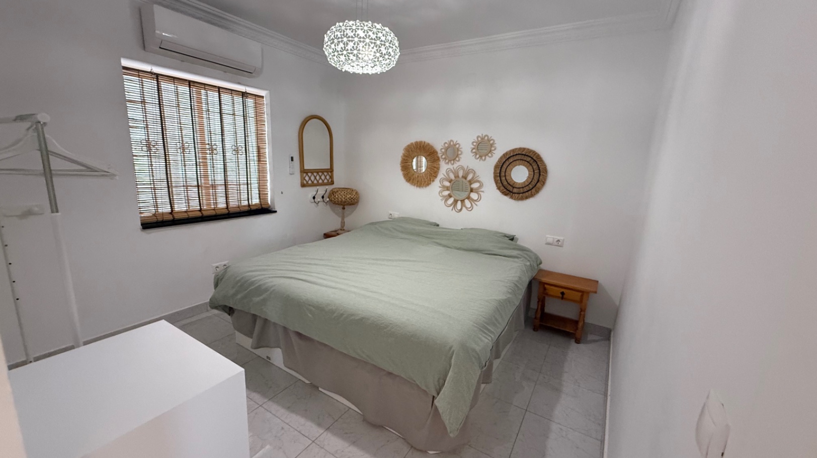 For sale - 3 Bedroom 3 Bathroom Villa in Torrevieja - Costa Blanca  - Alicante