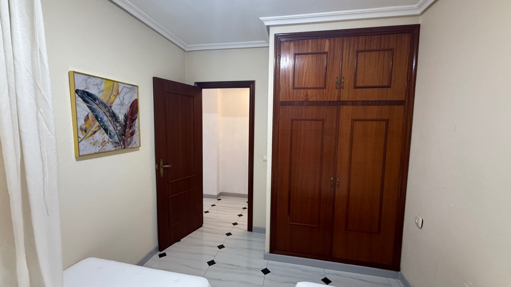 For sale - 3 Bedroom 2 Bathroom Apartment in Torrevieja - Costa Blanca  - Alicante