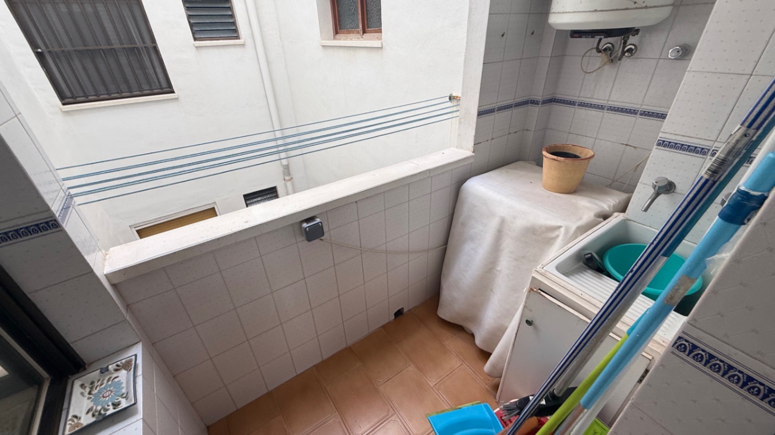 For sale - 3 Bedroom 2 Bathroom Apartment in Torrevieja - Costa Blanca  - Alicante