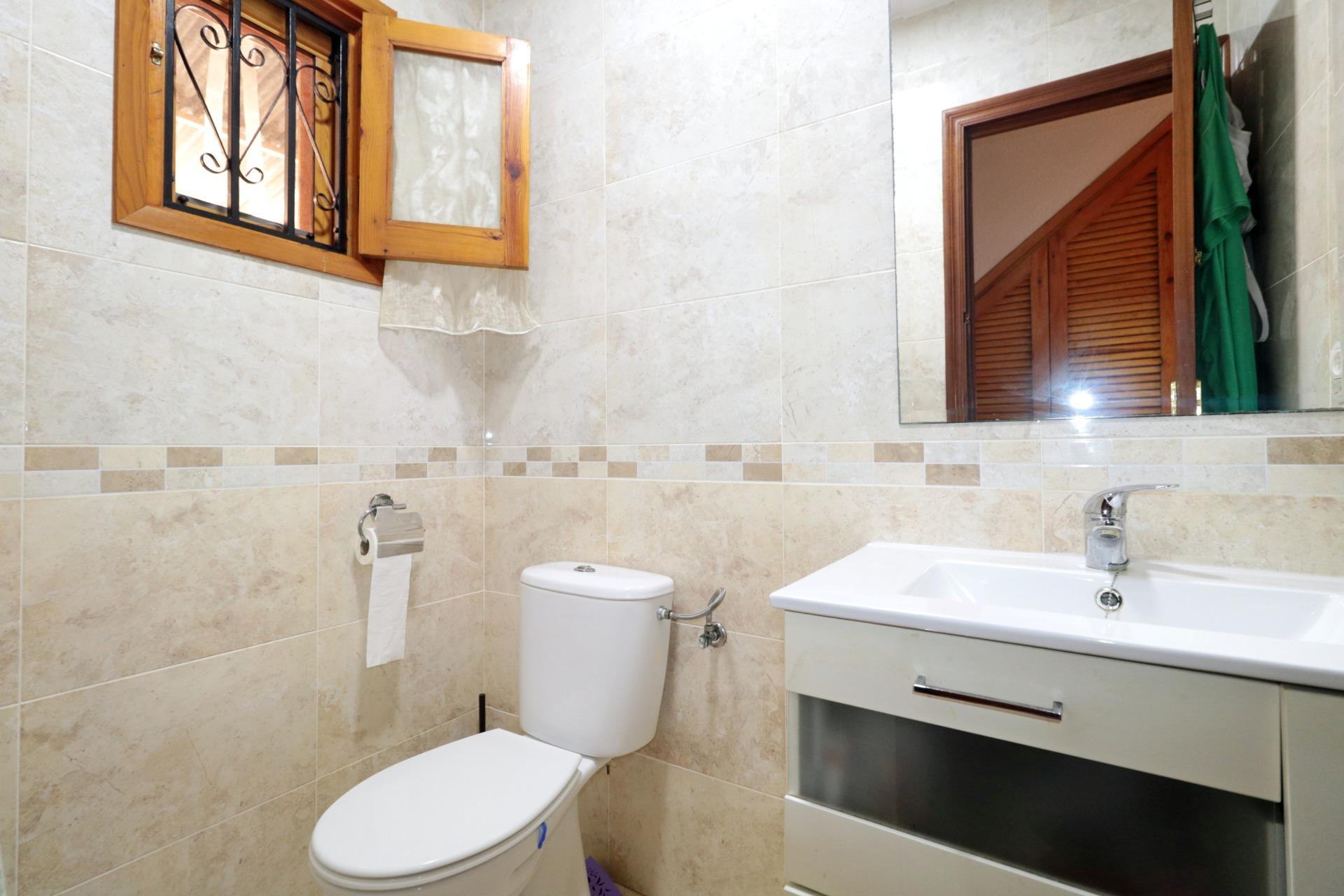 For sale - 3 Bedroom 1 Bathroom Town House in Torrevieja - Playa De Los Naufragos  - Alicante