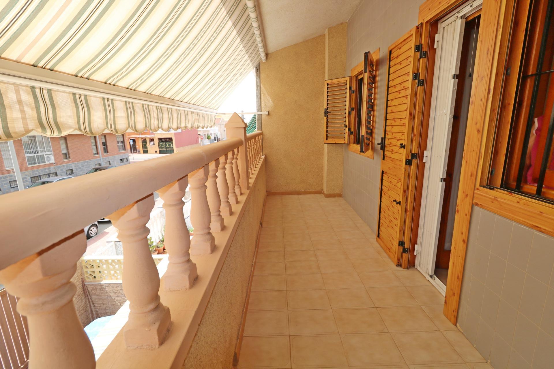 For sale - 3 Bedroom 1 Bathroom Town House in Torrevieja - Playa De Los Naufragos  - Alicante