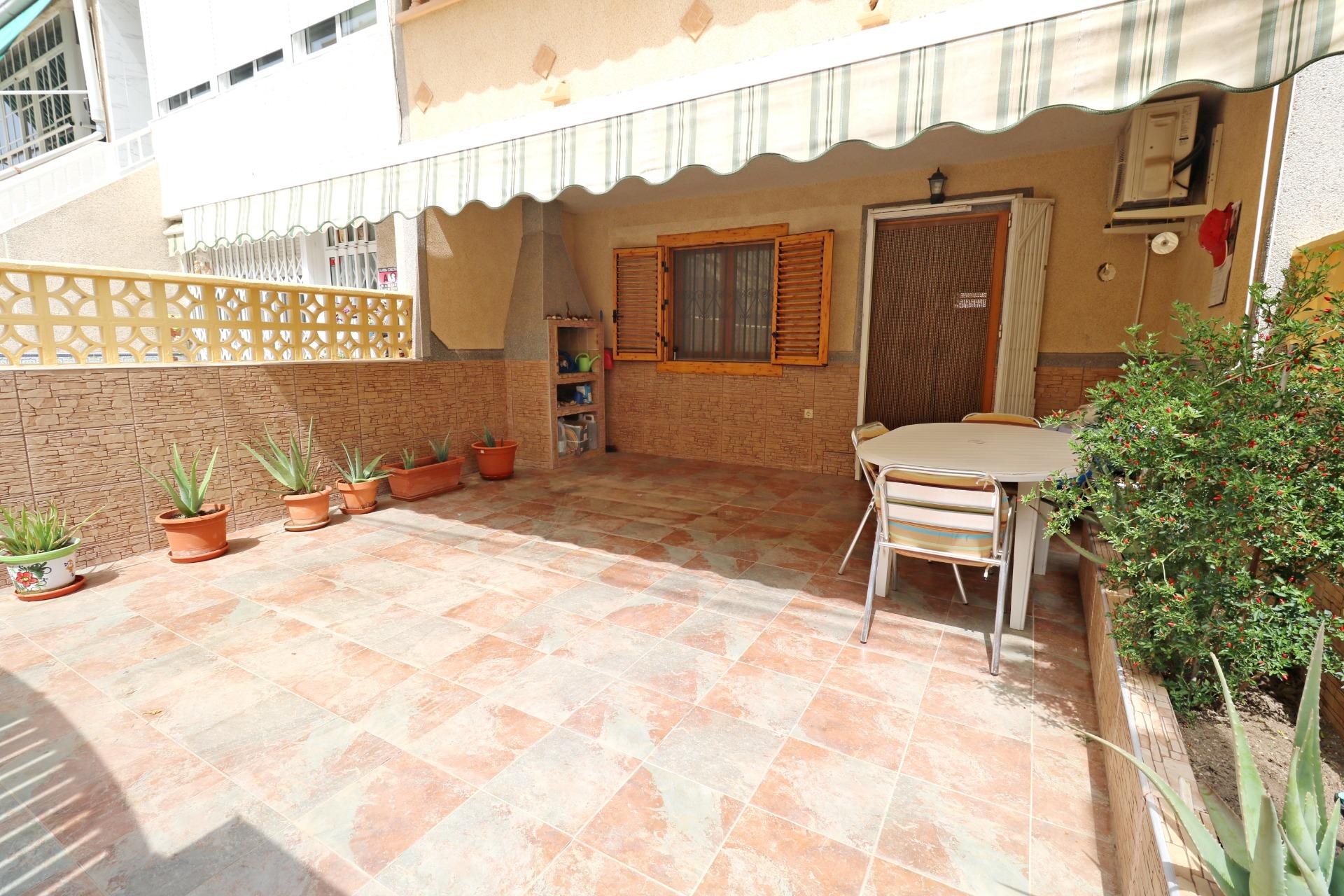 For sale - 3 Bedroom 1 Bathroom Town House in Torrevieja - Playa De Los Naufragos  - Alicante