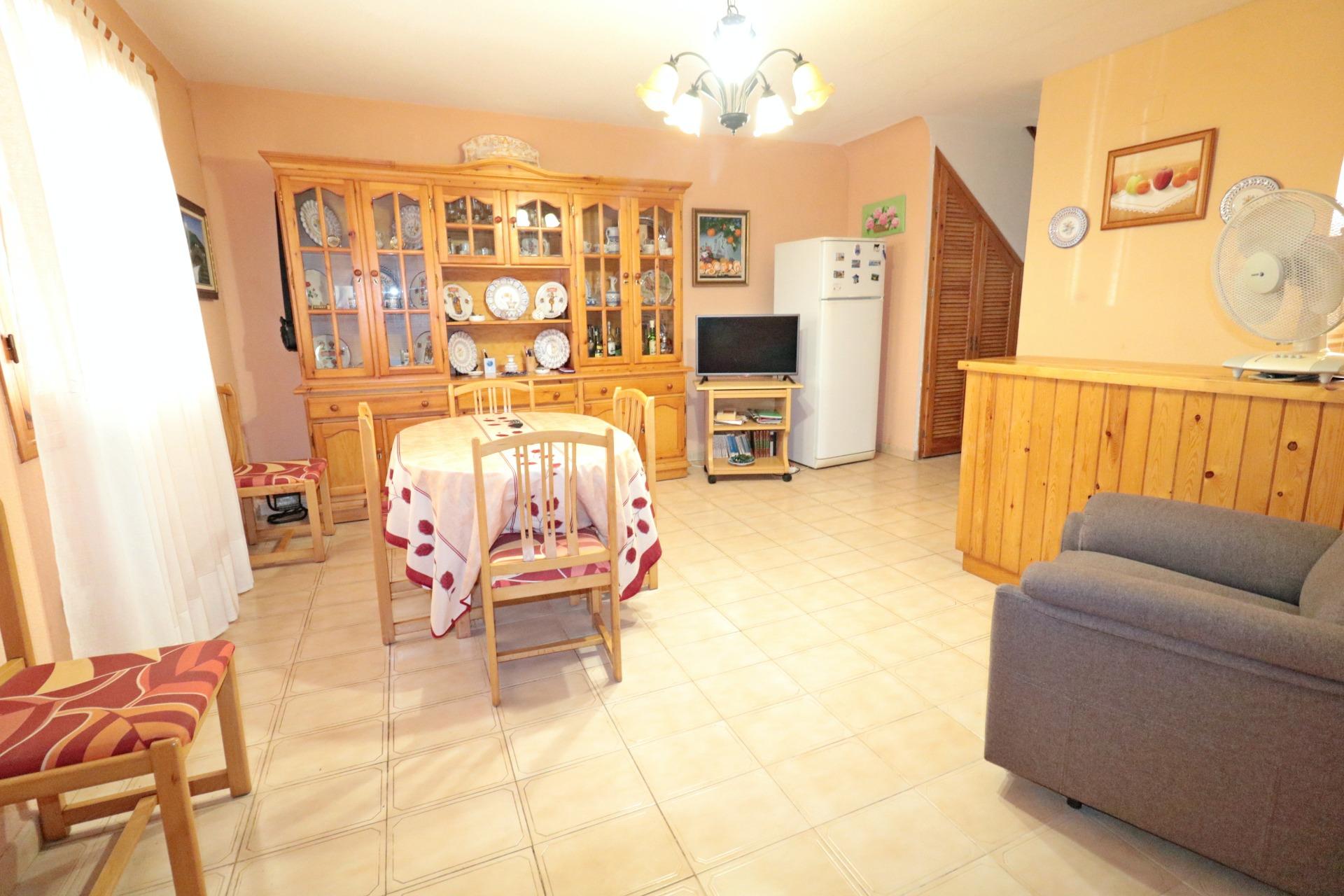 For sale - 3 Bedroom 1 Bathroom Town House in Torrevieja - Playa De Los Naufragos  - Alicante