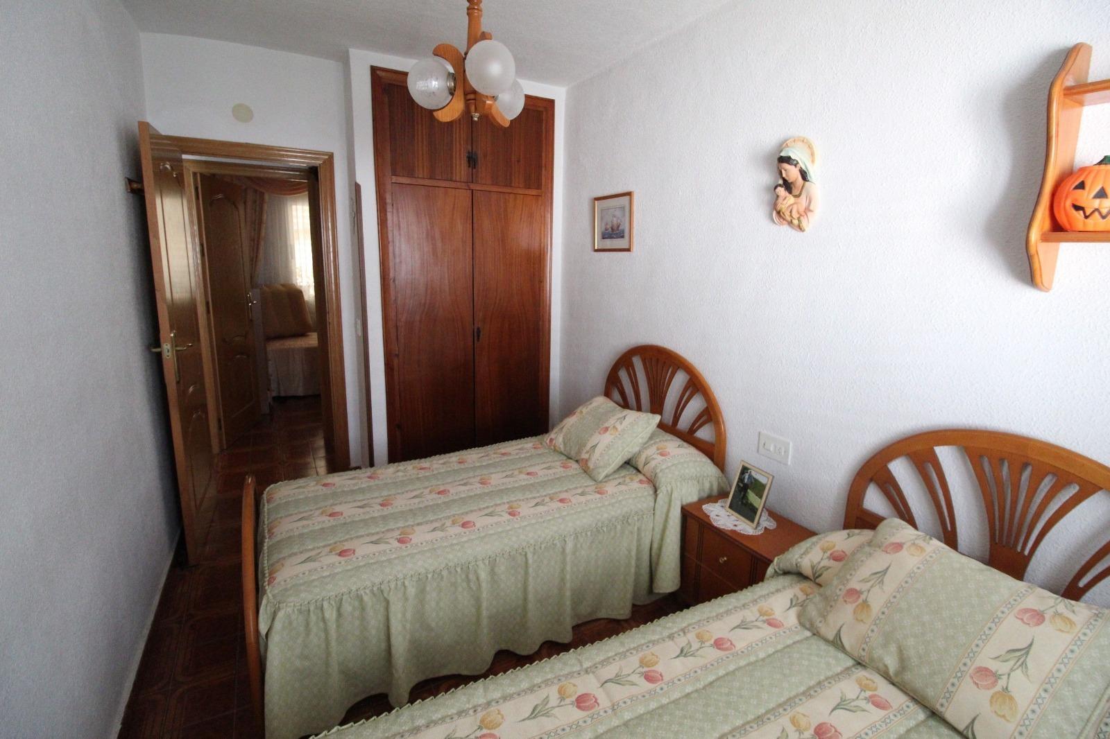 For sale - 5 Bedroom 2 Bathroom Villa in Los Balcones - Los Balcones - Los Altos Del Edén  - Alicante