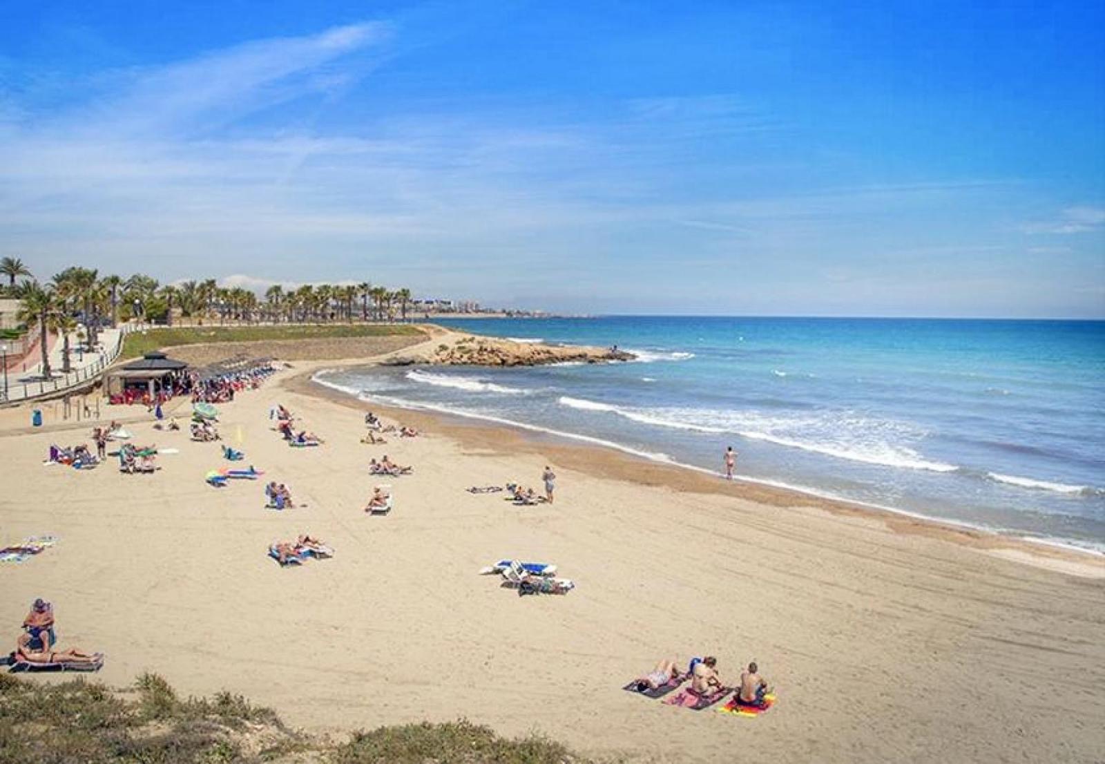 For sale - 2 Bedroom 2 Bathroom Apartment in Orihuela - Inland  - Alicante