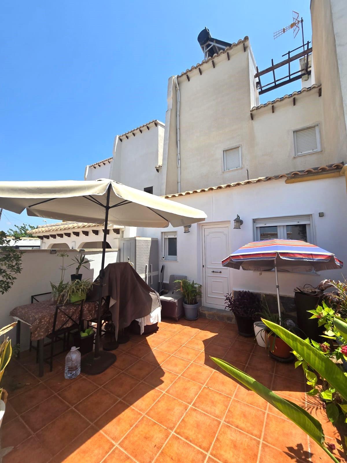 For sale - 3 Bedroom 2 Bathroom Town House in Torrevieja - Los Balcones  - Alicante