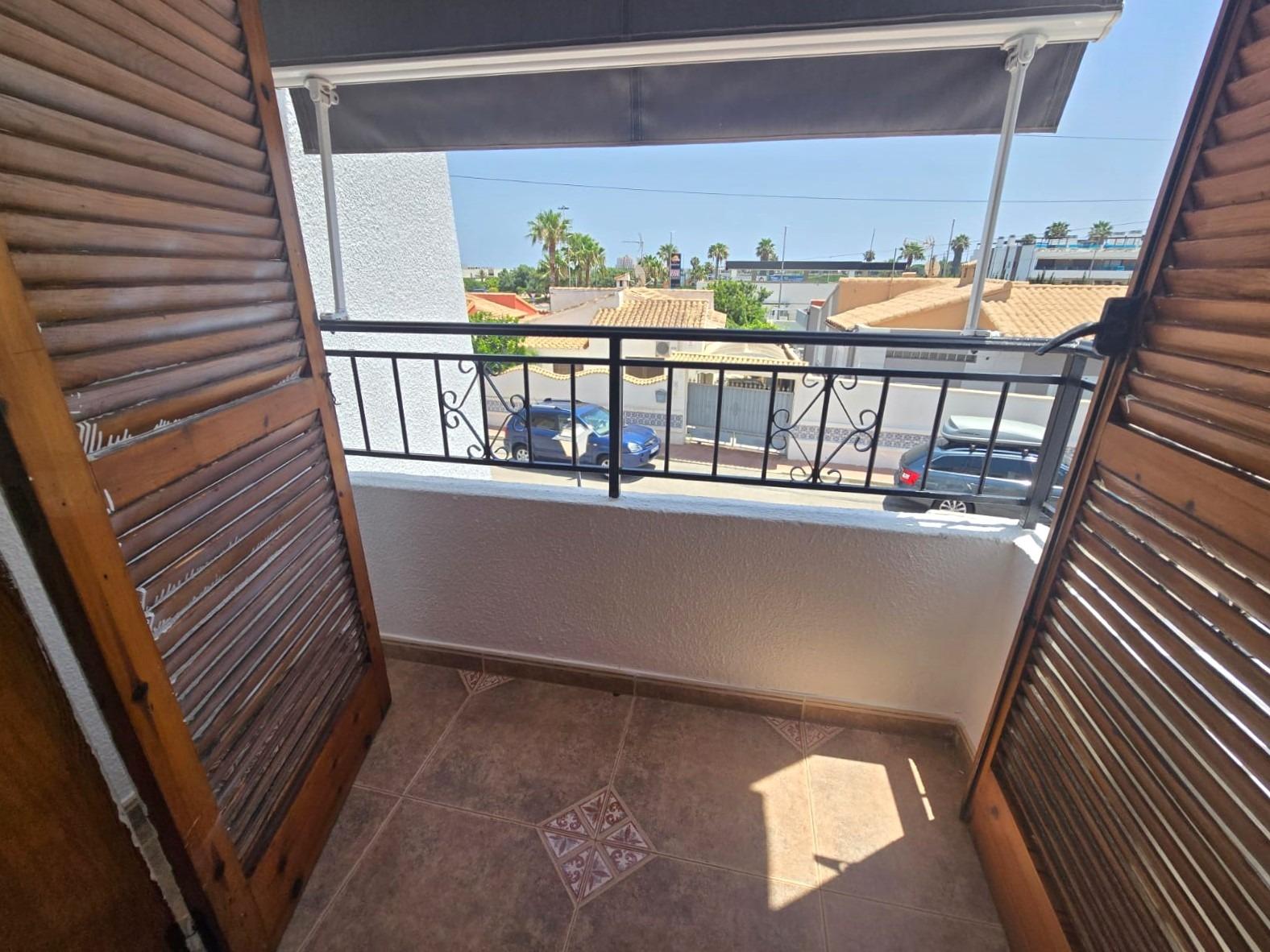 For sale - 3 Bedroom 2 Bathroom Town House in Torrevieja - Los Balcones  - Alicante
