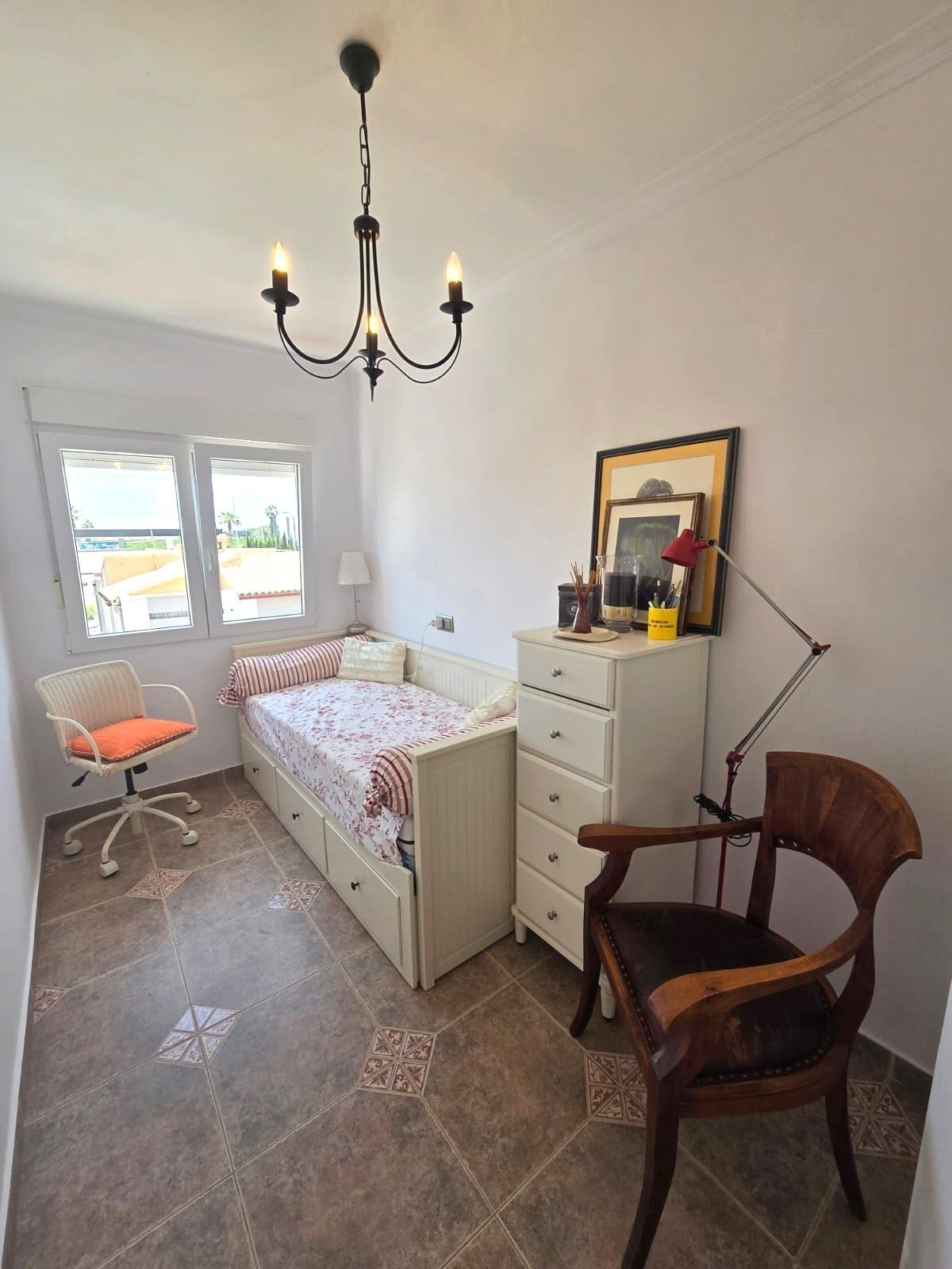For sale - 3 Bedroom 2 Bathroom Town House in Torrevieja - Los Balcones  - Alicante