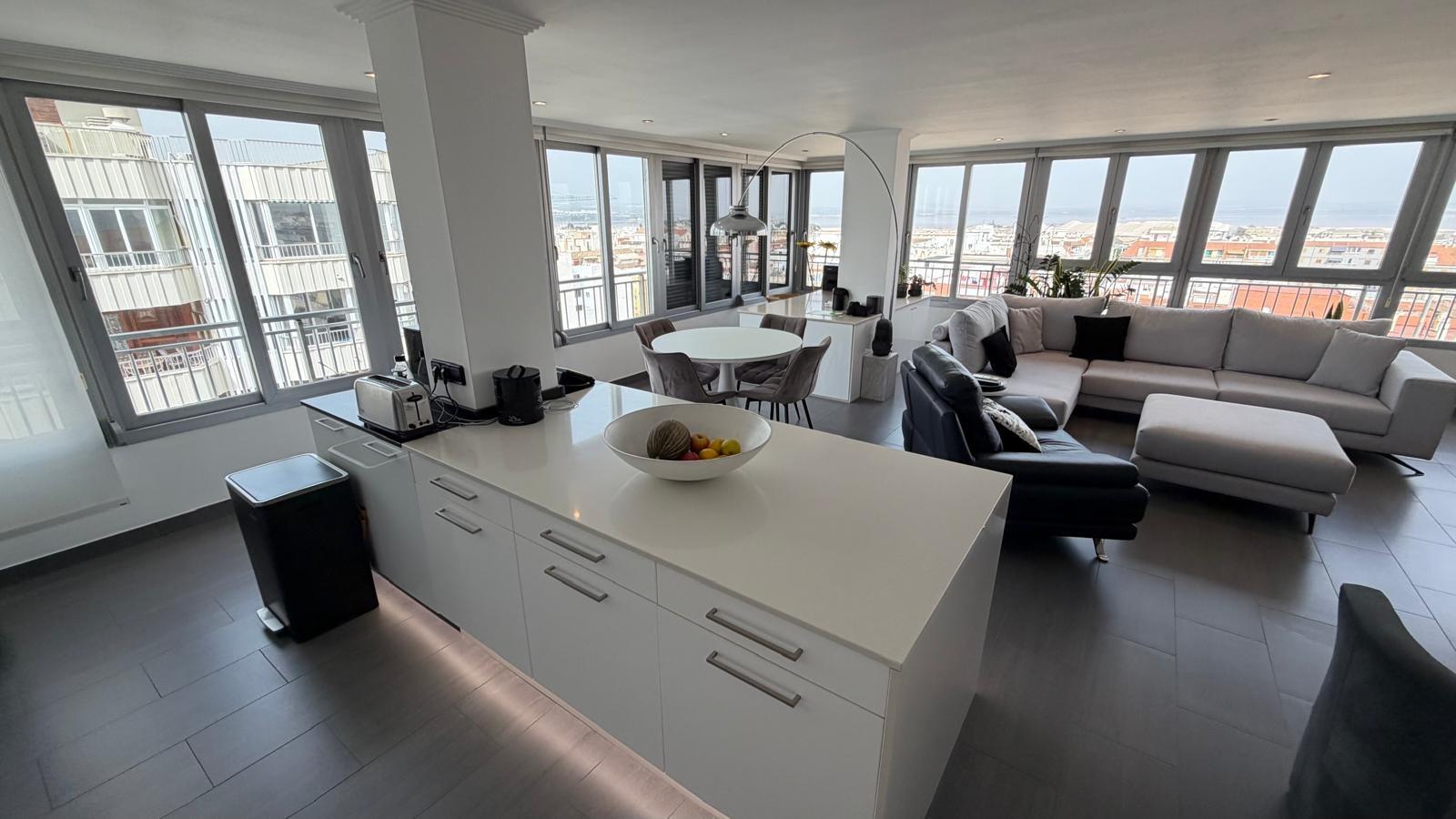 For sale - 2 Bedroom 1 Bathroom Apartment in Torrevieja - Acequion  - Alicante