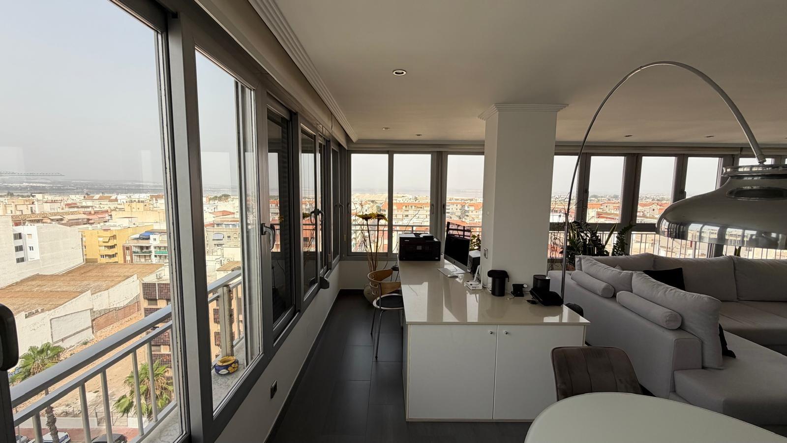 For sale - 2 Bedroom 1 Bathroom Apartment in Torrevieja - Acequion  - Alicante