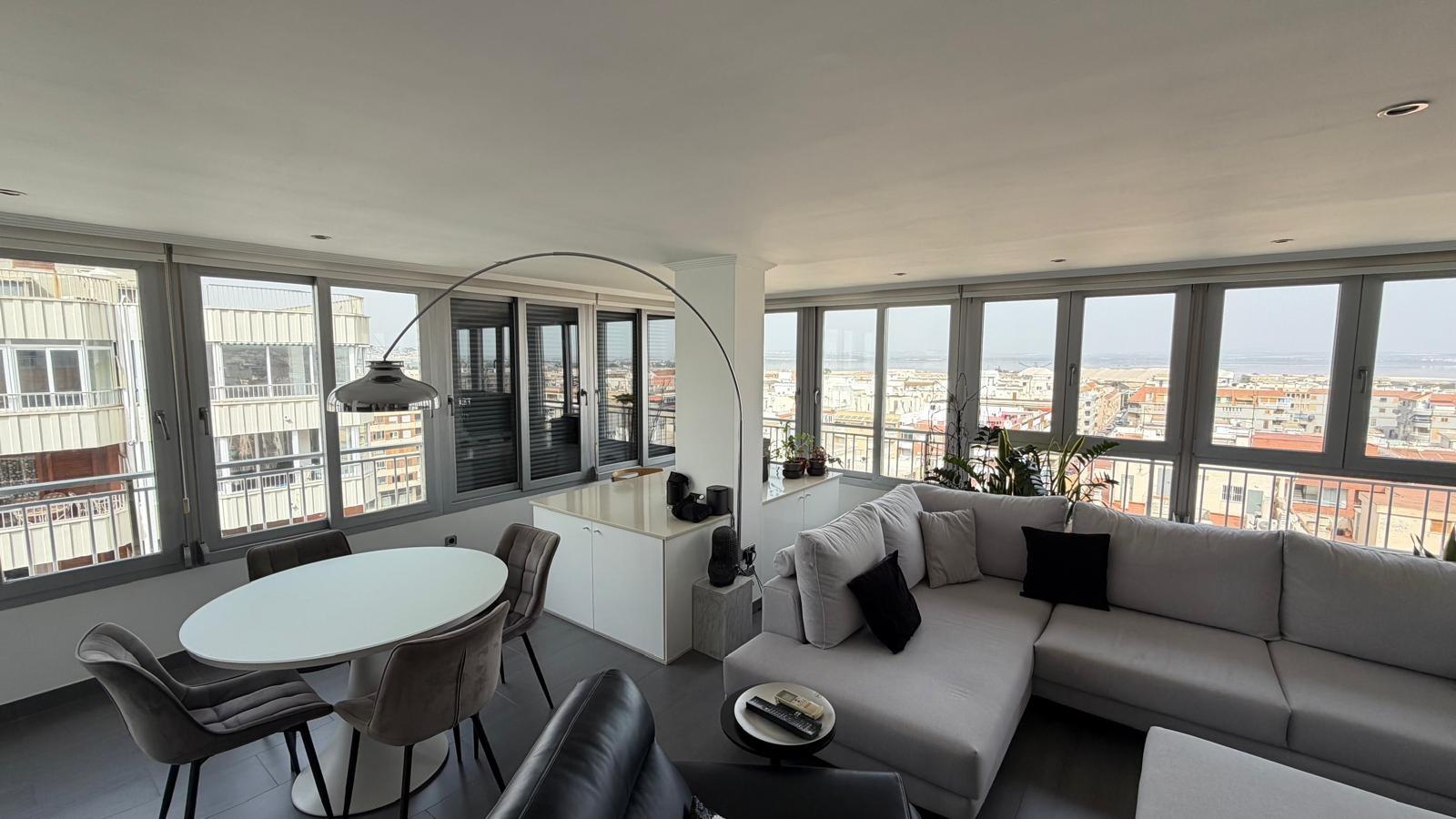 For sale - 2 Bedroom 1 Bathroom Apartment in Torrevieja - Acequion  - Alicante
