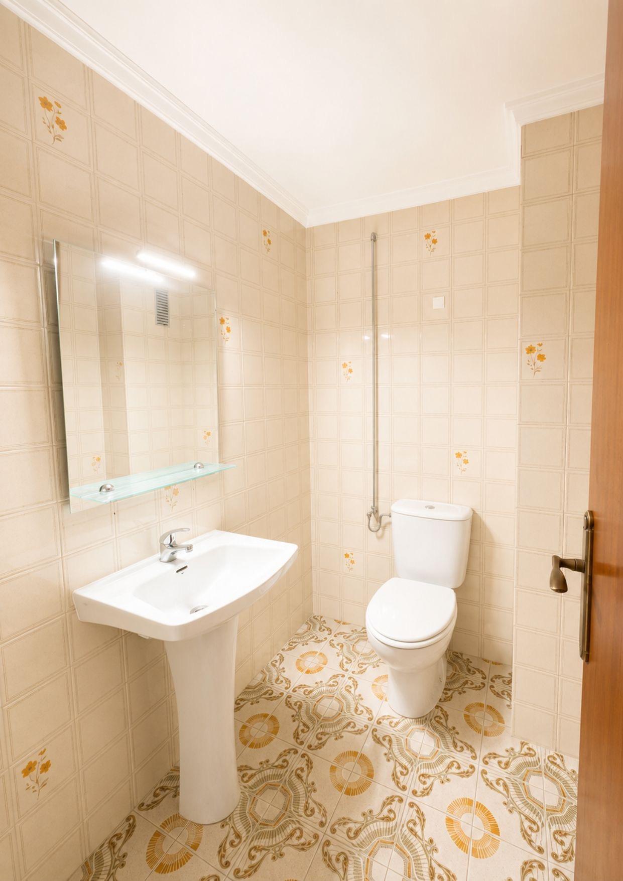 For sale - 3 Bedroom 2 Bathroom Apartment in Torrevieja - Playa Del Cura  - Alicante