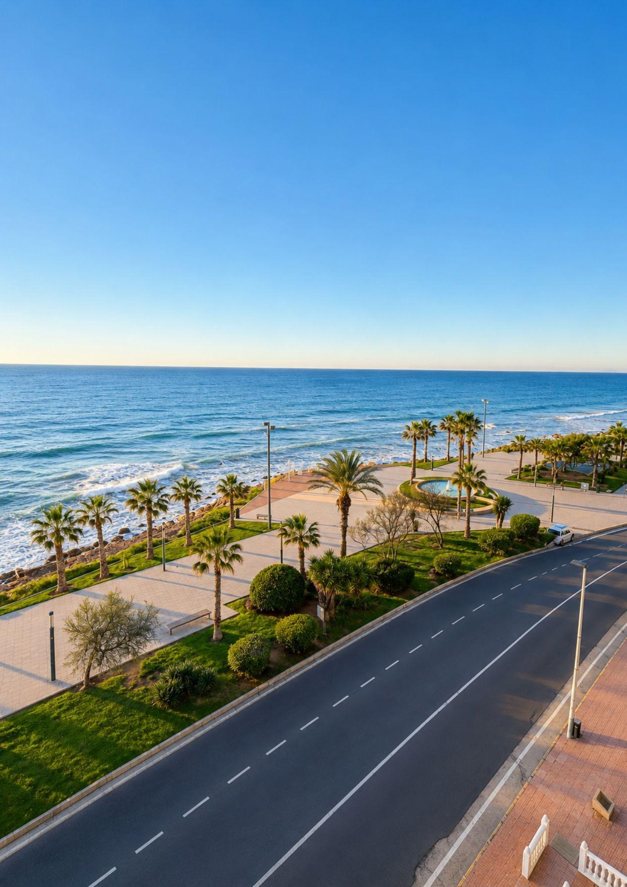 For sale - 3 Bedroom 2 Bathroom Apartment in Torrevieja - Playa Del Cura  - Alicante
