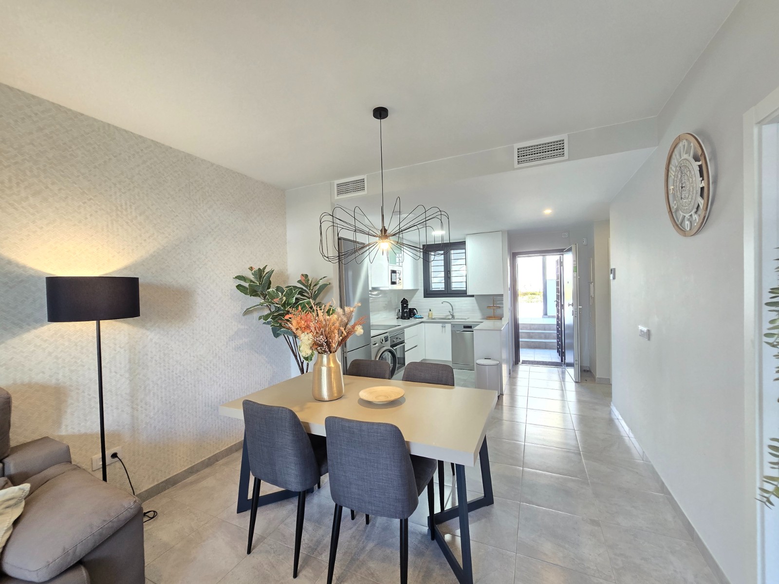 For sale - 2 Bedroom 2 Bathroom Apartment in Villamartin - Costa Blanca  - Alicante