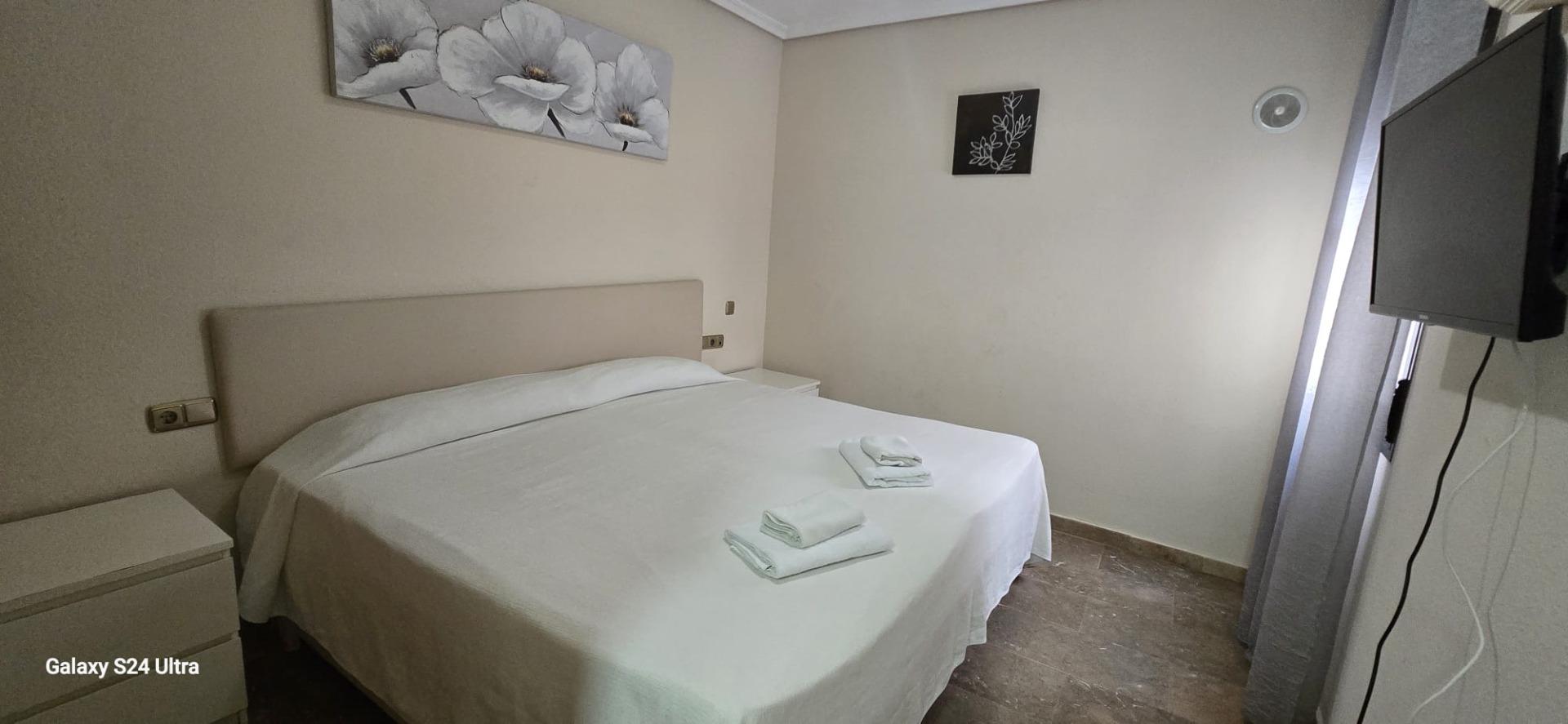 For sale - 3 Bedroom 2 Bathroom Apartment in Torrevieja - PARQUE DE LAS NACIONES  - Alicante
